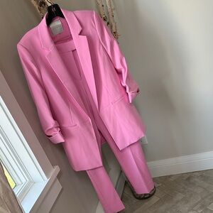 Elite Tahari Women's Blazer and Pants Suit